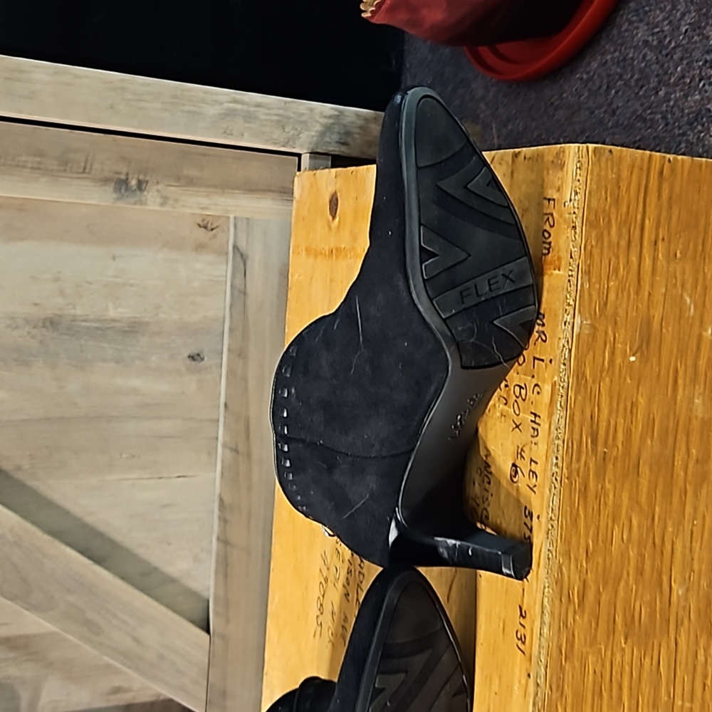 Size 9m black bootie - Picture 6 of 7